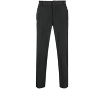 Tapered-Hose mit verdecktem Verschluss