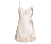 Besticktes Kleid