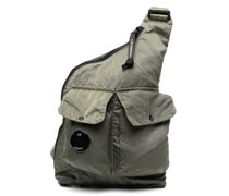 logo-plaque zipped shoulder bag