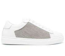 Sneakers mit Perlendetails