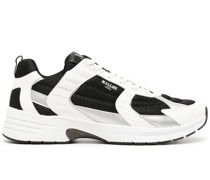 Sneakers mit Kontrasteinsätzen