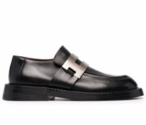 Loafer mit Metallic-Schild