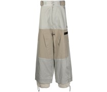 Weite Hose mit Kordelzug