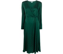 Wickelkleid mit Monogramm