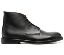 Klassische Schnürstiefel