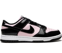 Dunk Low Sneakers