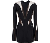 Ausgestelltes Minikleid
