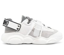 Sneakers mit dicker Sohle
