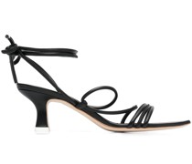 Sandalen mit spitzer Kappe