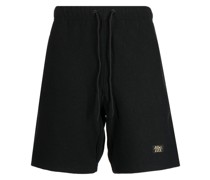 123. Joggingshorts mit Logo-Stickerei