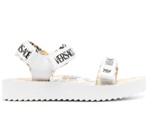 Sandalen mit Klettverschluss