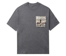 Musium Div. T-Shirt mit Taschenapplikation