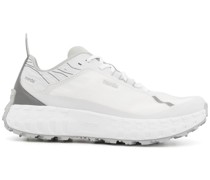 Sneakers mit Kontrasteinsätzen