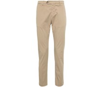 Tief sitzende Tapered-Chino