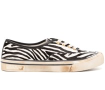 Sneakers mit Zebra-Print