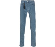 Tapered-Jeans mit Schlüsselanhänger