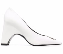 Pumps mit Logo-Schild