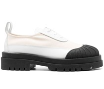 Canvas-Schnürschuhe