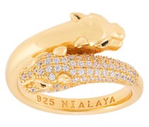 Ring mit verschlungenem Design