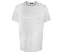 T-Shirt mit "Tailoring Ideals"-Print
