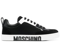 Sneakers mit Logo-Prägung