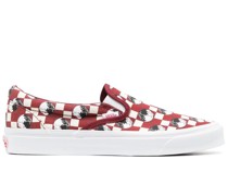 UA OG Classic LX Year Of The Rabbit Slip-On-Sneakers
