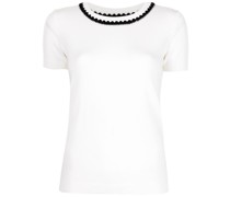 Pullover mit Ziernähten