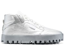 Sneakers im Metallic-Look