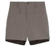 Shorts mit doppeltem Gürtel