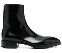Stiefel mit spitzer Kappe