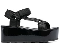 Sandalen mit Plateausohle