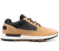 Sneakers aus Wildleder