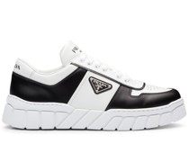 Klassische Sneakers