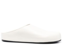 Slipper mit runder Kappe