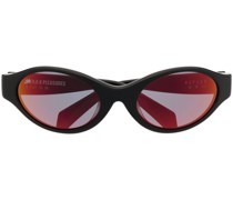Sonnenbrille mit ovalem Gestell