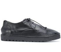 Derby-Schuhe mit Profilsohle