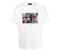Throwback. T-Shirt mit grafischem Print