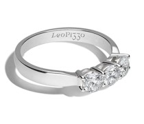 18kt Trilogy Weißgoldring mit Diamanten