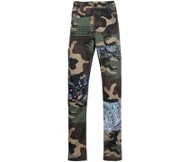 Gerade Jeans mit Camouflage-Print
