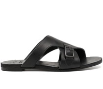 Klassische Sandalen