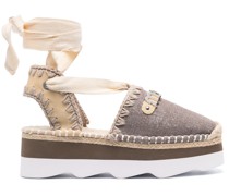 Espadrilles mit Logo-Schild