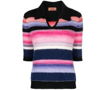 Gestricktes Polotop mit Streifen