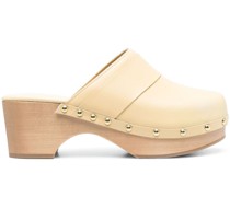 Clogs aus Leder mit Nieten