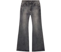 Ausgestelle Jeans