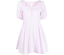 Ausgestelltes Minikleid