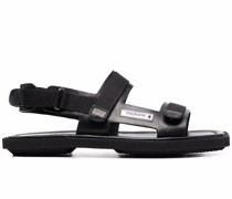 Klassische Sandalen