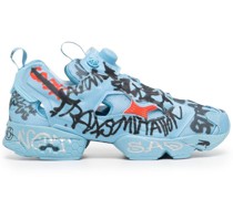 Sneakers mit Graffiti-Print