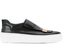 Slip-On-Sneakers mit Logo-Schild