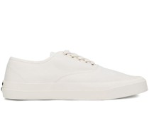 Sneakers mit Schnürung