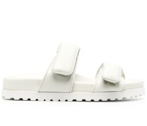 Perni 11 Sandalen